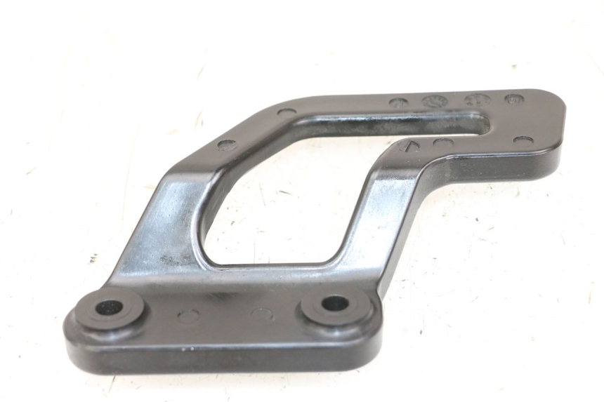 photo de OSŁONA ŁAŃCUCHA ROYAL ENFIELD SCRAM 411 (2022 - 2024) - Inny kąt widzenia