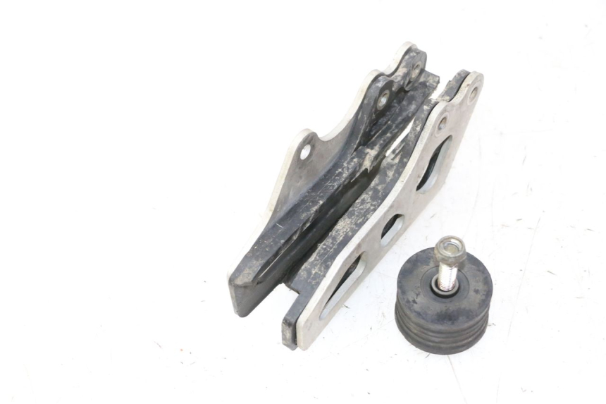 photo de OSŁONA ŁAŃCUCHA YAMAHA YZ-F YZF 250 (2014 - 2018) - Zoom stanu zużycia