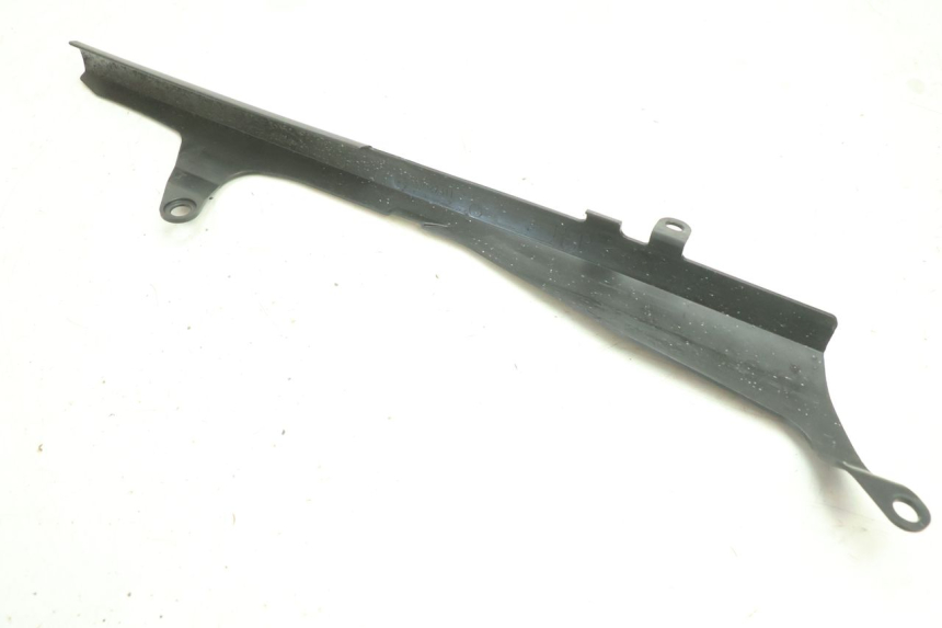 photo de OSŁONA ŁAŃCUCHA YAMAHA YZF R6 600 (2008 - 2009) - Zbliżenie techniczne