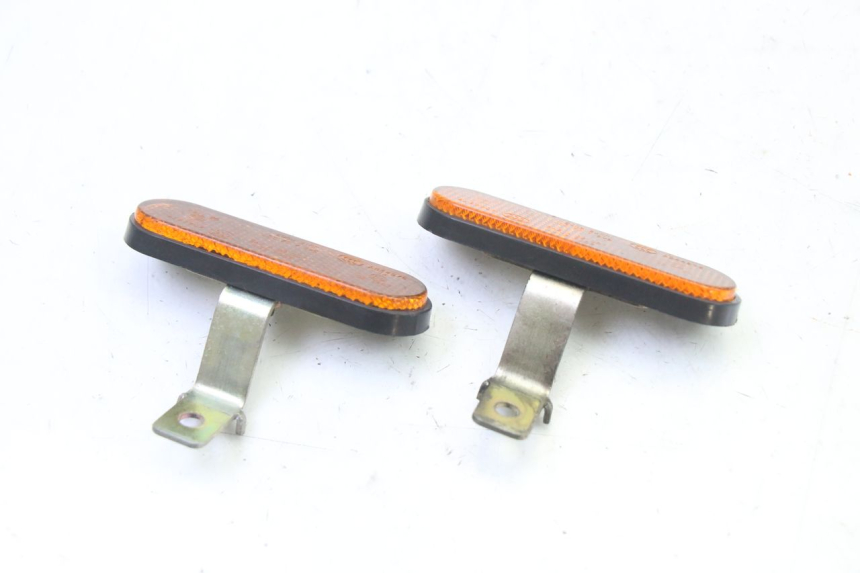 photo de KIERUNKOWSKAZ (LUSTERKO) KYMCO AGILITY 4T 50 (2005 - 2018) - Inny kąt widzenia