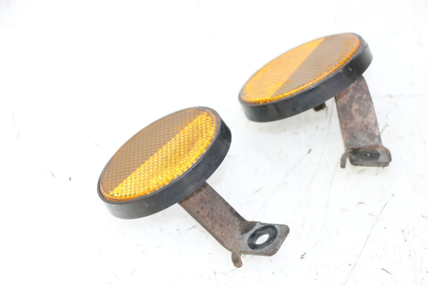 photo de KIERUNKOWSKAZ LUSTERKA SYM CROX 4T 50 (2016 - 2023) - Zoom stanu zużycia