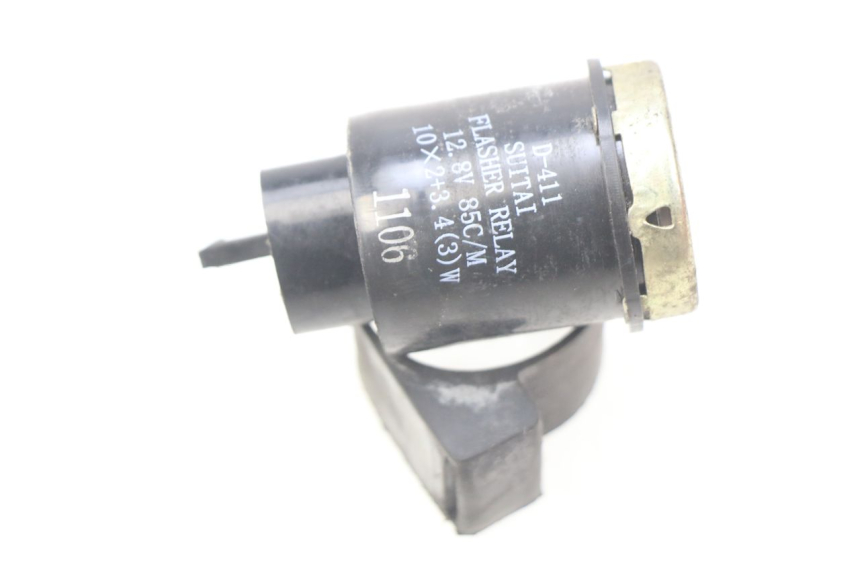 photo de PRZERYWACZ KIERUNKOWSKAZÓW KYMCO AGILITY 4T 50 (2005 - 2018) - Zoom stanu zużycia