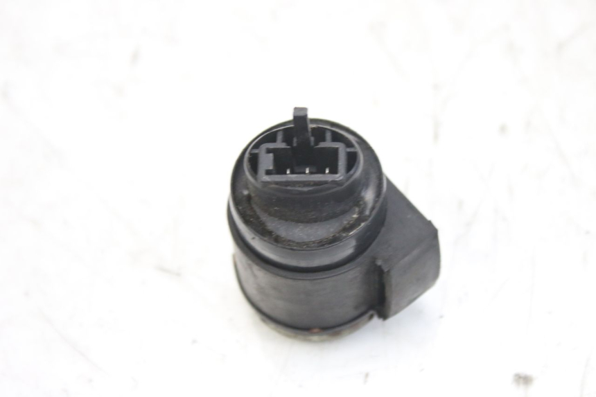 photo de PRZERYWACZ KIERUNKOWSKAZÓW KYMCO AGILITY 4T 50 (2005 - 2018) - Szczegół części