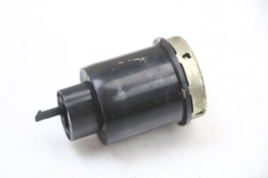 photo de PRZERYWACZ KIERUNKOWSKAZÓW KYMCO AGILITY 4T 50 (2005 - 2018) - Zoom stanu zużycia