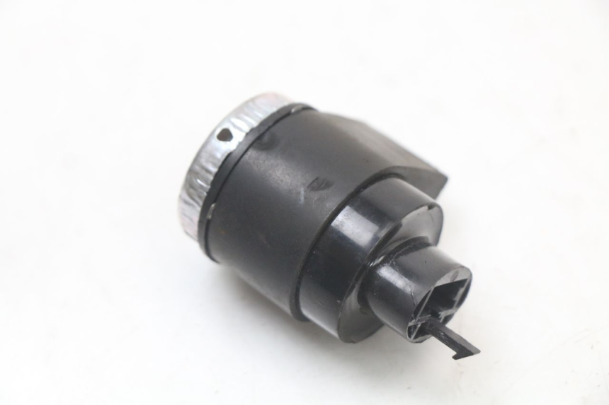 photo de PRZEKAŹNIK KIERUNKOWSKAZU KYMCO AGILITY 4T 50 (2018 - 2022) - Zoom stanu zużycia