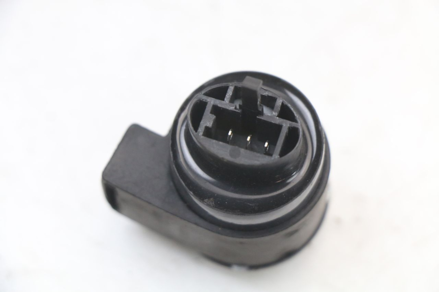 photo de PRZEKAŹNIK KIERUNKOWSKAZU KYMCO AGILITY 4T 50 (2018 - 2022) - Inny kąt widzenia