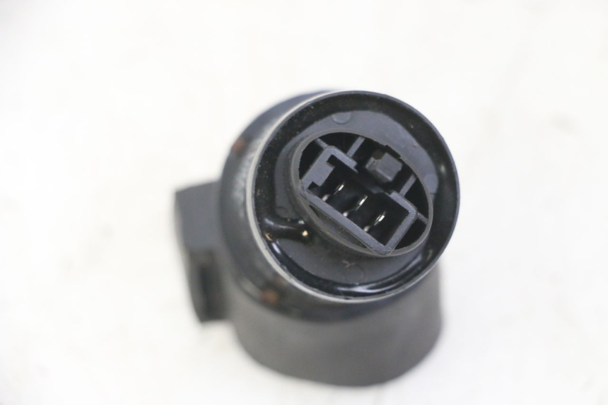 photo de PRZERYWACZ KIERUNKOWSKAZÓW KYMCO AGILITY 4T 50 (2005 - 2018) - Zoom stanu zużycia