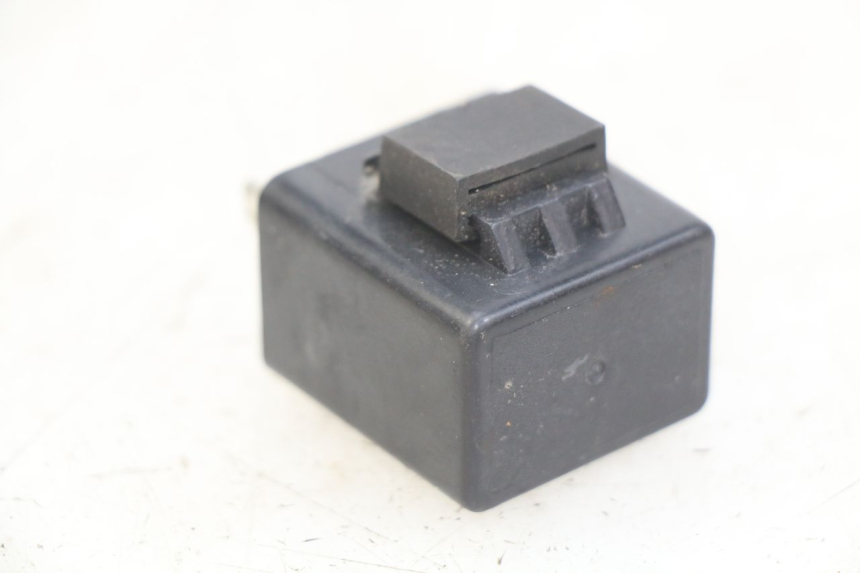 photo de PRZEKAŹNIK KIERUNKOWSKAZU MBK BOOSTER SPIRIT 50 (1999 - 2003) - Szczegół części