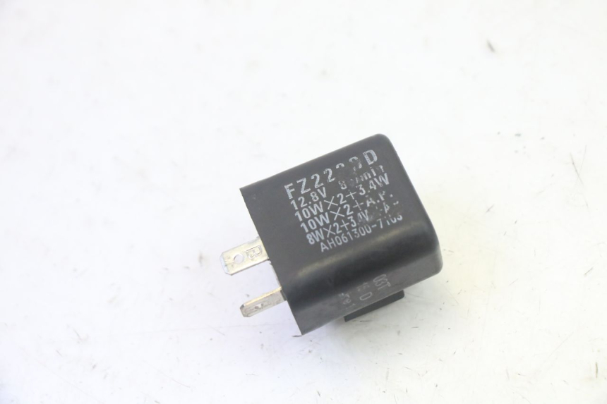 photo de PRZERYWACZ KIERUNKOWSKAZÓW MBK BOOSTER SPIRIT 50 (2004 - 2017) - Widok główny