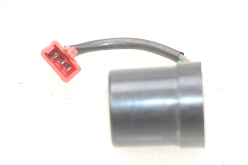 photo de PRZEKAŹNIK KIERUNKOWSKAZU BAOTIAN BT 50 QT-12 50 (2007 - 2009) - Zoom stanu zużycia