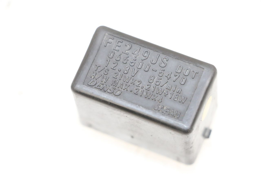 photo de PRZEKAŹNIK KIERUNKOWSKAZU SUZUKI BURGMAN 650 (2013 - 2020) - Szczegół części