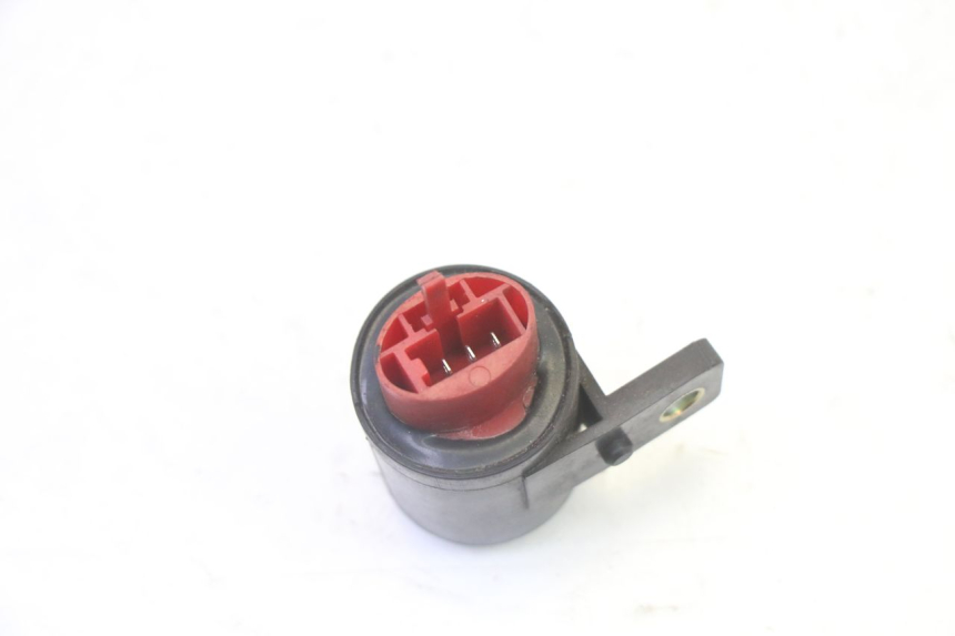 photo de PRZERYWACZ KIERUNKOWSKAZÓW KYMCO DINK STREET 125 (2009 - 2014) - Zoom stanu zużycia