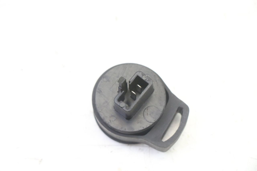 photo de PRZEKAŹNIK KIERUNKOWSKAZU PEUGEOT ELYSTAR 50 (2002 - 2014) - Zoom stanu zużycia