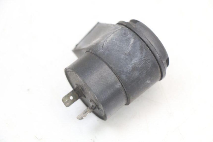 photo de PRZERYWACZ KIERUNKOWSKAZÓW SYM FIDDLE 3 III 50 (2014 - 2020) - Szczegół części