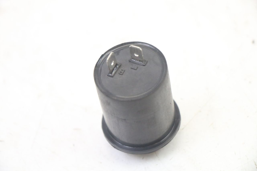 photo de PRZERYWACZ KIERUNKOWSKAZÓW SYM FIDDLE 125 (2008 - 2010) - Zoom stanu zużycia