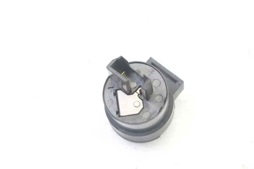 photo de PRZEKAŹNIK KIERUNKOWSKAZU MBK FLAME X 125 (2007 - 2016) - Zoom stanu zużycia