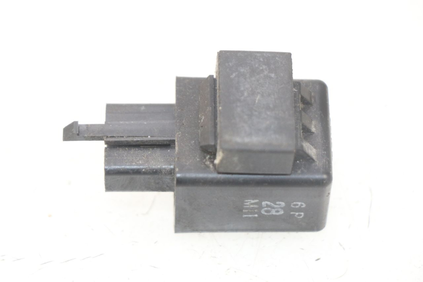 photo de PRZERYWACZ KIERUNKOWSKAZÓW MBK FLIPPER 115 (2013 - 2017) - Inny kąt widzenia