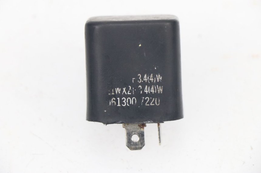 photo de PRZERYWACZ KIERUNKOWSKAZÓW SUZUKI GN 125 (1997 - 2000) - Widok główny