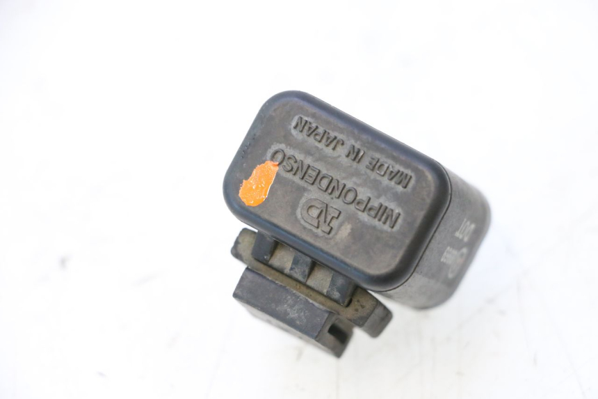 photo de Przekaźnik kierunkowskazów KAWASAKI GPX F ZX750F 750 (1986 - 1990) - Szczegół części