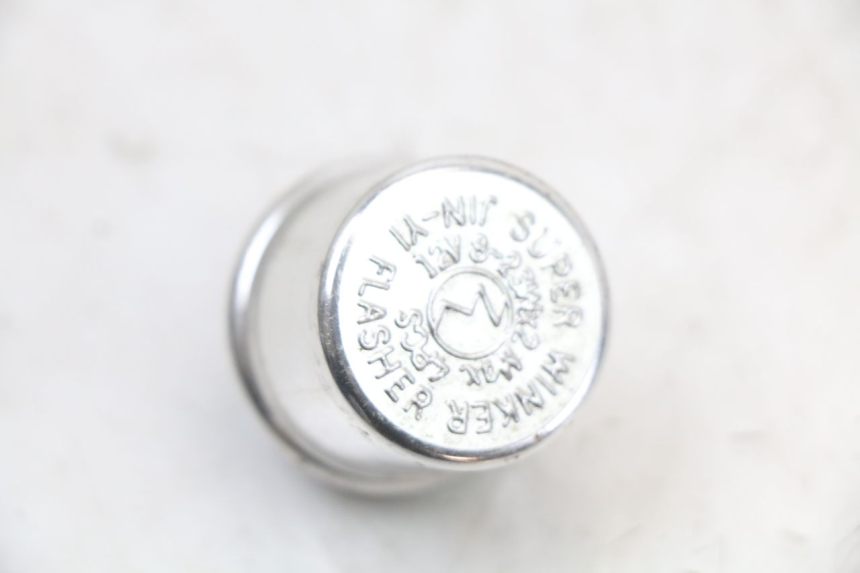 photo de PRZERYWACZ KIERUNKOWSKAZÓW SUZUKI GSX E 250 (1982 - 1983) - Zoom stanu zużycia