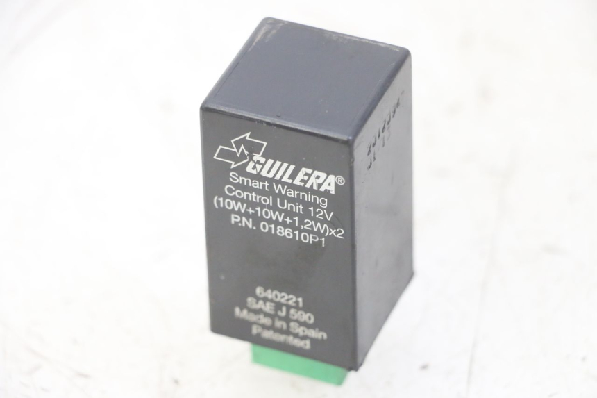 photo de PRZERYWACZ KIERUNKOWSKAZÓW PIAGGIO IE MP3 YOURBAN 300 (2011 - 2016) - Zoom stanu zużycia