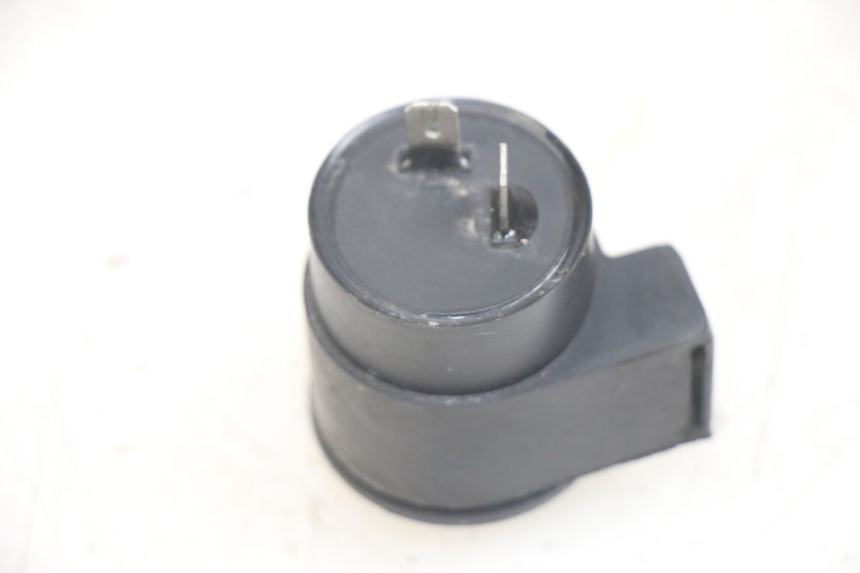 photo de PRZEKAŹNIK KIERUNKOWSKAZU SYM JET 14 4T 50 (2018 - 2022) - Zoom stanu zużycia