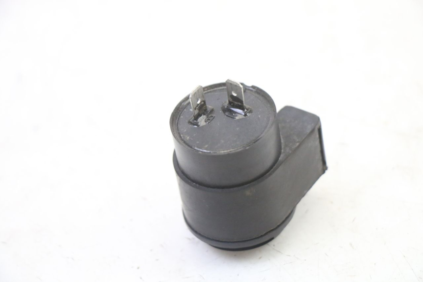 photo de PRZEKAŹNIK KIERUNKOWSKAZU SYM JET 14 4T 50 (2018 - 2022) - Zoom stanu zużycia