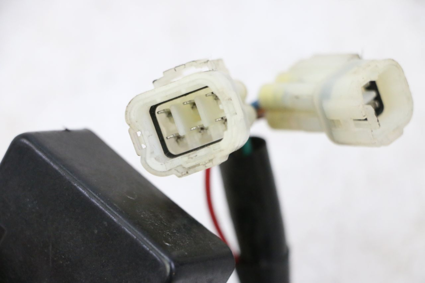 photo de PRZEKAŹNIK KIERUNKOWSKAZU SYM JOYMAX 125 (2010 - 2017) - Szczegół części