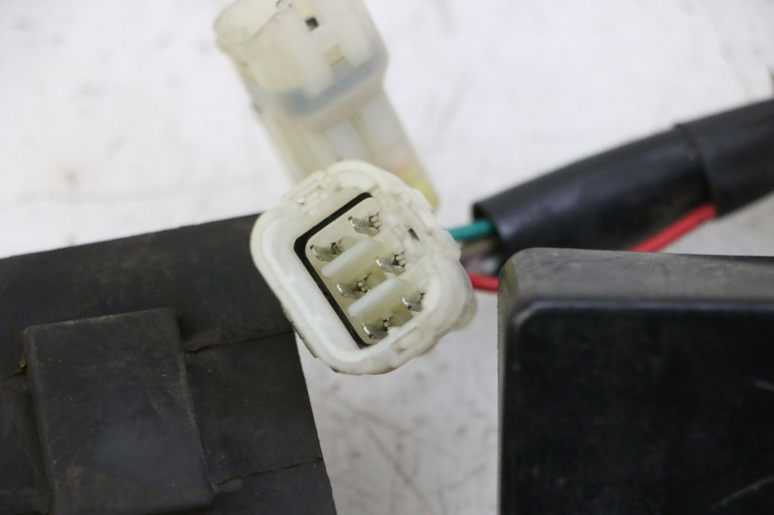 photo de PRZEKAŹNIK KIERUNKOWSKAZU SYM JOYMAX 125 (2010 - 2017) - Część sprawdzona