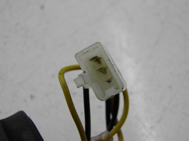 photo de PRZEKAŹNIK KIERUNKOWSKAZU KAWASAKI ER - 5 500 (1997 - 2000) - Zoom stanu zużycia