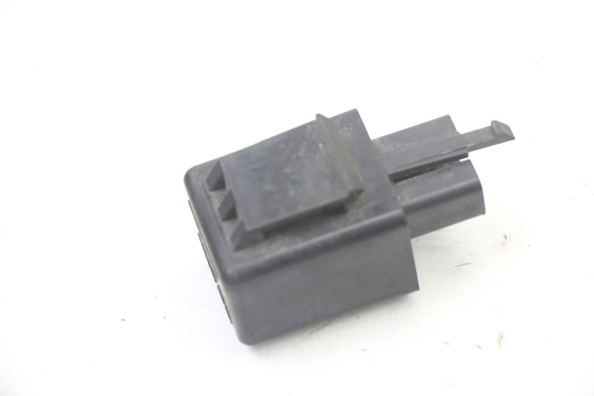 photo de PRZEKAŹNIK KIERUNKOWSKAZU KAWASAKI ZR7 ZR-7 S 750 (1999 - 2004) - Inny kąt widzenia