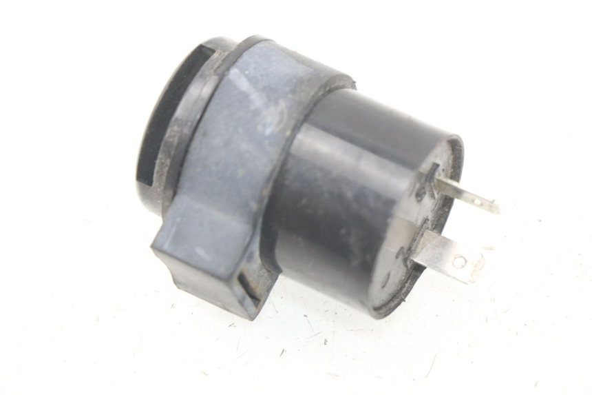 photo de PRZERYWACZ KIERUNKOWSKAZÓW PEUGEOT KISBEE 2T 50 (2010 - 2017) - Widok główny