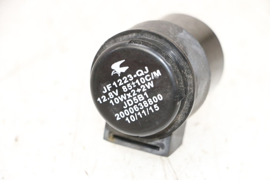 photo de PRZERYWACZ KIERUNKOWSKAZÓW PEUGEOT KISBEE 2T 50 (2010 - 2017) - Widok główny