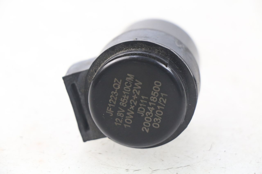 photo de PRZERYWACZ KIERUNKOWSKAZÓW PEUGEOT KISBEE 4T 50 (2018 - 2022) - Szczegół części