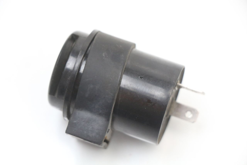 photo de PRZERYWACZ KIERUNKOWSKAZÓW PEUGEOT KISBEE 4T 50 (2018 - 2022) - Inny kąt widzenia