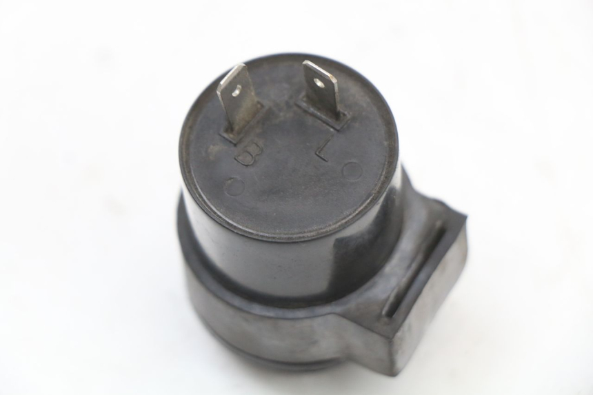 photo de PRZERYWACZ KIERUNKOWSKAZÓW PEUGEOT KISBEE 4T 50 (2018 - 2022) - Inny kąt widzenia