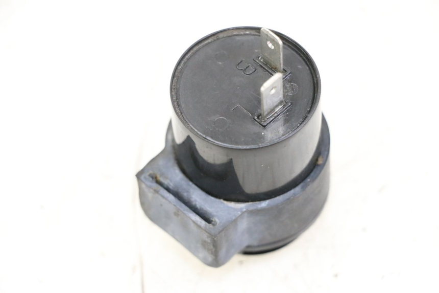 photo de PRZERYWACZ KIERUNKOWSKAZÓW PEUGEOT KISBEE 4T 50 (2018 - 2022) - Szczegół części