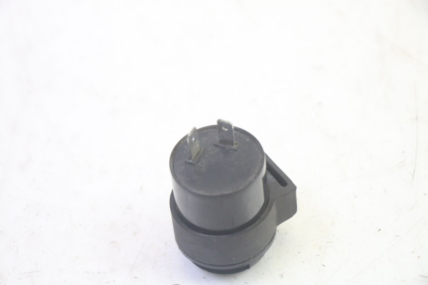 photo de PRZERYWACZ KIERUNKOWSKAZÓW PEUGEOT KISBEE 4T 50 (2018 - 2022) - Inny kąt widzenia