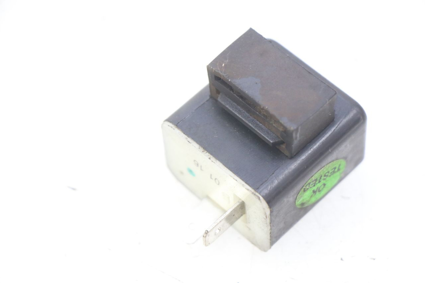 photo de PRZEKAŹNIK KIERUNKOWSKAZU PIAGGIO LIBERTY IGET S 125 (2016 - 2020) - Szczegół części