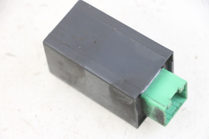 photo de PRZERYWACZ KIERUNKOWSKAZÓW PIAGGIO MP3 LT 400 (2007 - 2012) - Inny kąt widzenia