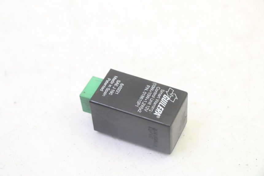 photo de PRZERYWACZ KIERUNKOWSKAZÓW PIAGGIO MP3 LT 300 (2010 - 2016) - Szczegół części