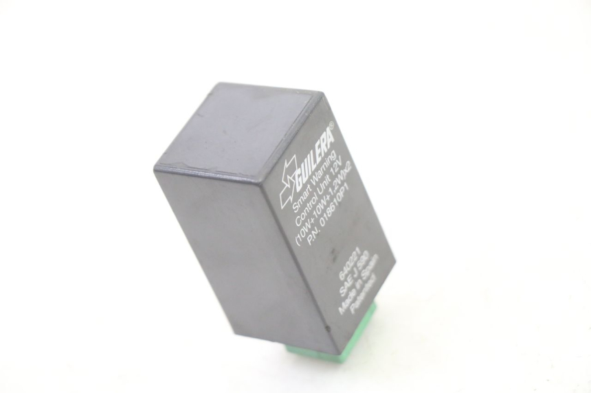 photo de PRZEKAŹNIK KIERUNKOWSKAZU PIAGGIO MP3 500 (2011 - 2015) - Zoom stanu zużycia