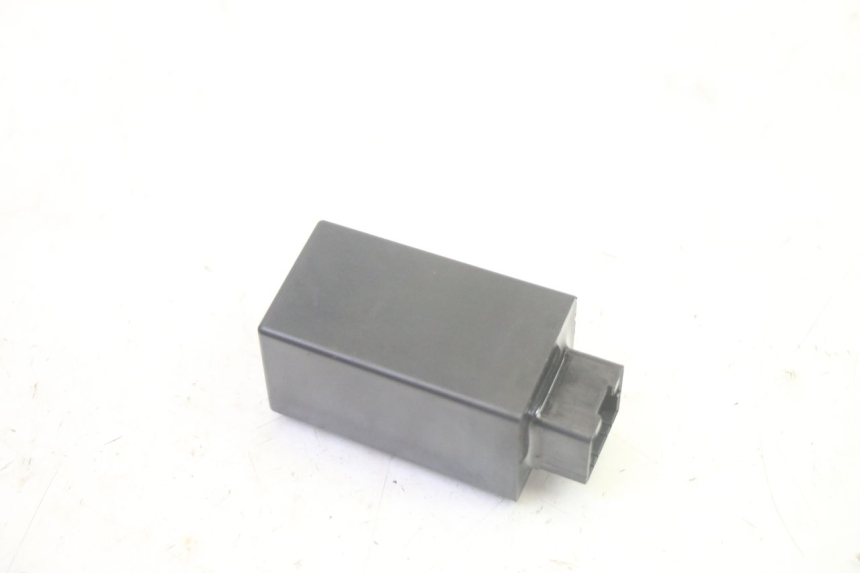 photo de PRZEKAŹNIK KIERUNKOWSKAZU PIAGGIO MP3 500 (2016 - 2018) - Inny kąt widzenia