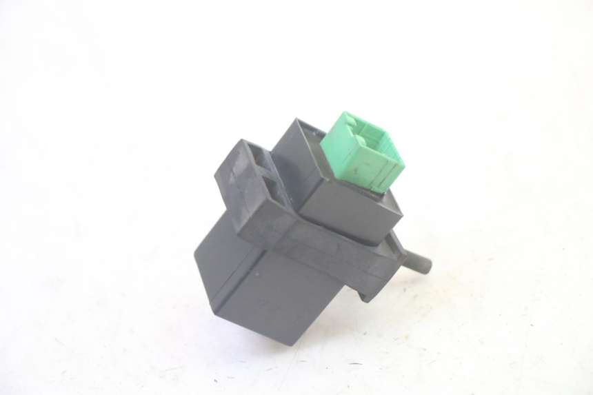 photo de PRZERYWACZ KIERUNKOWSKAZÓW PIAGGIO MP3 RL 250 (2006 - 2010) - Inny kąt widzenia