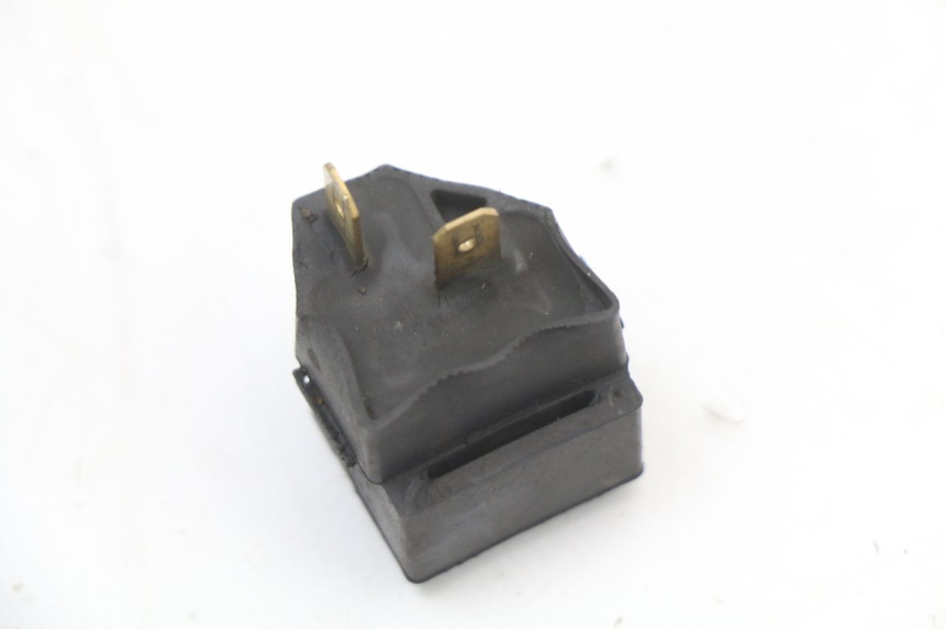 photo de PRZEKAŹNIK KIERUNKOWSKAZU KAWASAKI NINJA 400 (2018 - 2023) - Zoom stanu zużycia