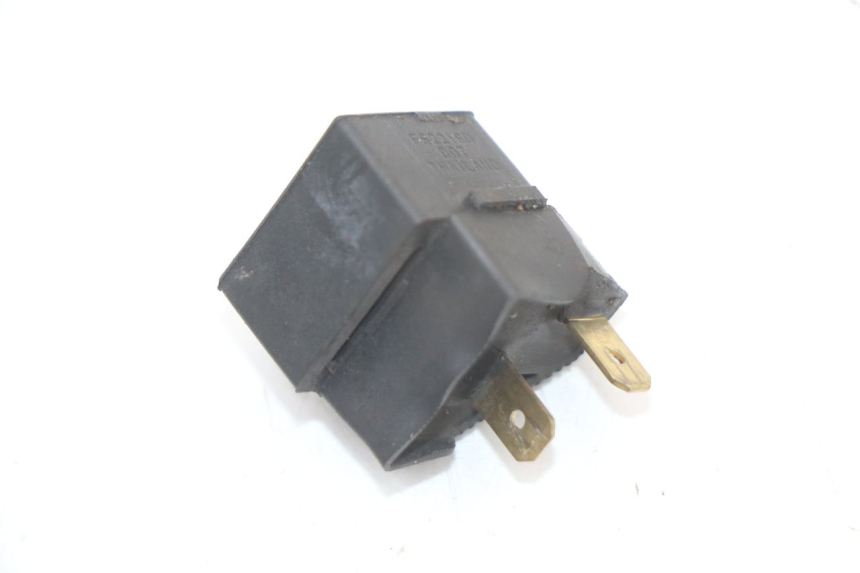 photo de PRZEKAŹNIK KIERUNKOWSKAZU KAWASAKI NINJA 400 (2018 - 2023) - Inny kąt widzenia