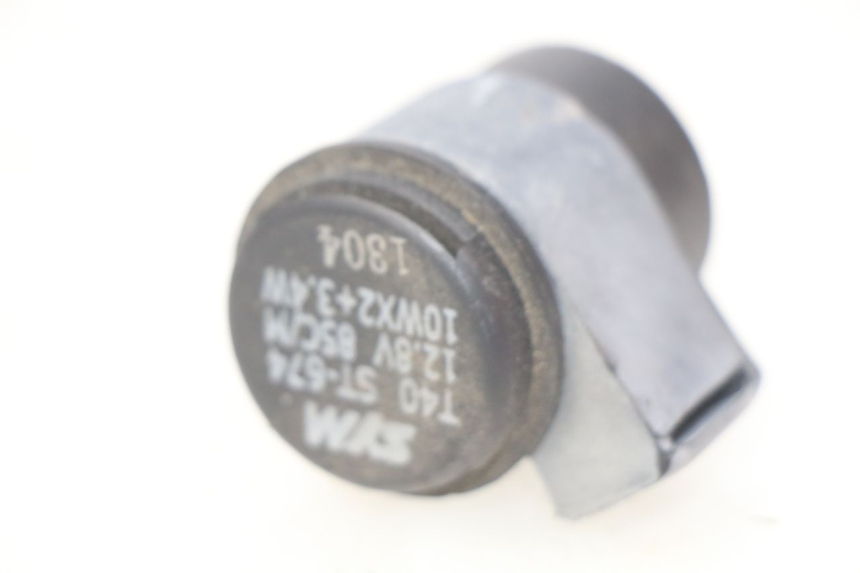 photo de PRZERYWACZ KIERUNKOWSKAZÓW SYM ORBIT 2 2T 50 (2008 - 2018) - Szczegół części