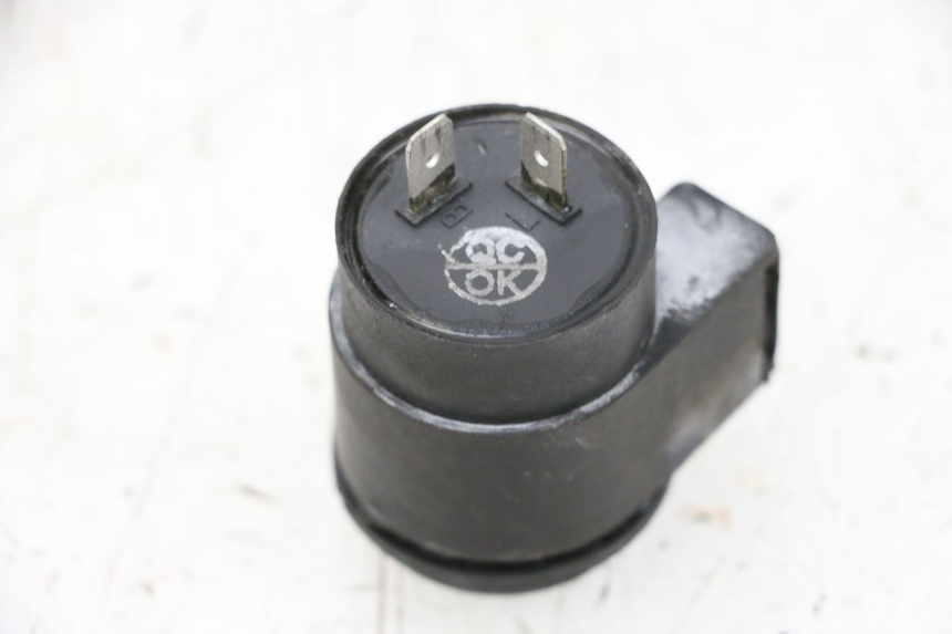 photo de PRZEKAŹNIK KIERUNKOWSKAZU SYM ORBIT 2 4T 50 (2008 - 2017) - Zoom stanu zużycia