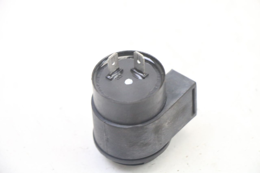 photo de PRZEKAŹNIK KIERUNKOWSKAZU SYM ORBIT III 3 4T 50 (2021 - 2025) - Zoom stanu zużycia