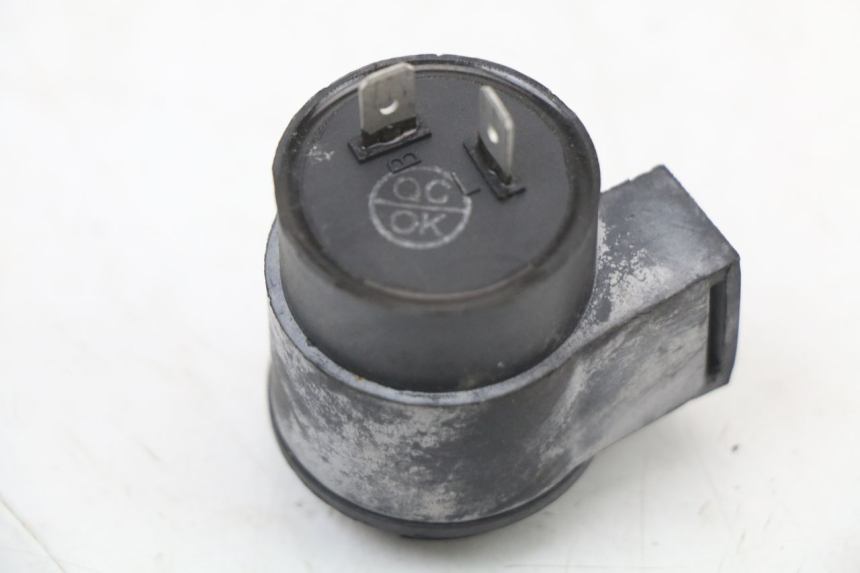 photo de PRZEKAŹNIK KIERUNKOWSKAZU SYM ORBIT 50 (2008 - 2010) - Zoom stanu zużycia